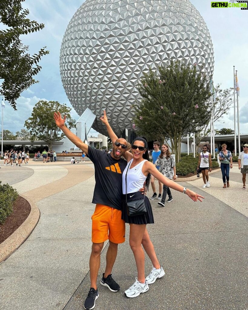 Lucas Moura Instagram - Epcot day 🧡 Epcot, Disney World,Orlando Florida