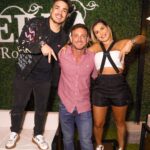 Lucas Santos Instagram - mais que amigos, friends 😜 @vinibuttel @dra.deolanebezerra amo vcs ❤️🫶🏻
