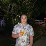 Lucas Santos Instagram - Que venha 2023 com muita luz e prosperidade estou pronto pra te receber em grande estilo ✨🙏🏻 Ilhabela, Sao Paulo, Brazil