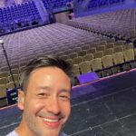 Luciano Pereyra Instagram - Hoy nos vemos en el #Monticello!!! 🇨🇱🇨🇱🎉🎉❤️❤️😁😁 #SoundCheck #HastaElAlmaTour Gran Arena Monticello