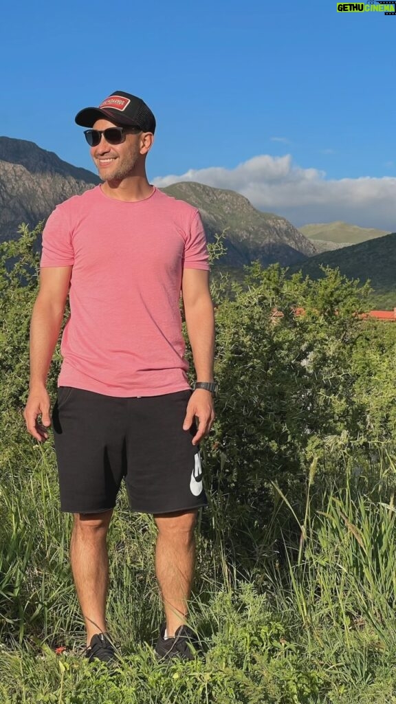 Luciano Pereyra Instagram - #DiaLibre y nada mejor que caminar las Sierras para respirar, cargar pilas y continuar en esta bendecida aventura 🙏🏽❤️ #CapillaDelMonte #CerroLasGemelas #Cordoba ⛰️