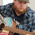 Luke Combs Instagram – Growin’ Up and Gettin’ Old – out now!

#lukecombs