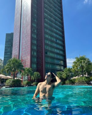 Luke Ishikawa Plowden Instagram - Enjoy the present because it will never happen again 💦 ❤️ 

#ChatriumGrandBKK
