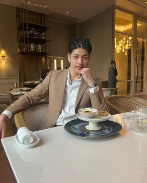 Luke Ishikawa Plowden Instagram - Dinner with me ? 

#CasiaBKK 
#ChatriumGrandBKK
@casiabkk