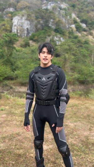 Luke Ishikawa Plowden Instagram - Fun filming day 🤣🤣🤣 
@peakpeemapol 
#สลิธโปรเจกต์ล่า