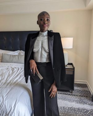 Lupita Nyong'o Instagram - A SHAMELESS OUT-OF-BODY EXPERIENCE | Tony Awards 2023

Honored, humbled, strengthened and energized to don this breastplate created by @mishajapanwala, which she cast and molded of my body.

Misha Japanwala is a Pakistani artist and fashion designer, whose work is rooted in the rejection and deconstruction of external shame attached to one’s body. In her artistic process, she creates a realistic and true record of a person’s body as an act of resistance and celebration, and an insistence on being allowed to exist freely in our bodies.

She writes, “The word ‘beghairat’ (translation: shameless) has become an anchor in my practice; thousands of people have used it to describe me and the work I create, in an effort to insult and shame me into silence. In reclaiming the word and understanding that the rejection of others’ narrow definitions of shame is one of the most powerful tools for liberation, I’ve come to deeply appreciate and respect what living a life of shamelessness truly means. My craft pertains to documenting our existence in the most truthful way I possibly can — I change nothing about the body and how it looks.I think that act of surrendering and allowing our bodies to simply be, is such a beautiful and powerful thing.”

Misha, thank you for this special opportunity to BE EXACTLY HERE, IN THIS BODY NOW. Follow her (@MishaJapanwala ) to learn more. Her extraordinary work, Beghairati Ki Nishaani: Traces of Shamelessness, is on view now at @hannahtraoregallery in New York City until July 30th.

@mishajapanwala 
@debeersofficial 
@_thebellarosacollection
@micaela 
@nickbarose
@sonyameesh
@hennabysabeen
@mrbarberj
