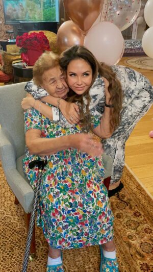 Lyaysan Utyasheva Instagram - Всем спасибо за поздравления! Я вас очень люблю! Двигаемся дальше❤️