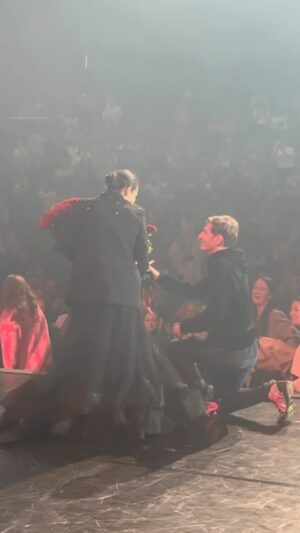 Lyaysan Utyasheva Instagram - Сегодня был заключительный показ тура «Carmen P.S.» и это было по-особенному ❤️

Санкт - Петербург, Сочи, спасибо за теплый прием! 

Спасибо за поддержку… Мы счастливы! Надеюсь, мы скоро увидимся вновь! Я вас люблю ❤️