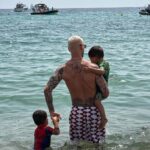 M. Pokora Instagram - Juillet merci pour les bénédictions. Famille, amis, festivals, foot, mer… VIE 🙏🏼🫶🏼