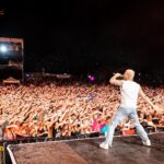 M. Pokora Instagram - Juillet merci pour les bénédictions. Famille, amis, festivals, foot, mer… VIE 🙏🏼🫶🏼