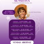 Márcia Fernandes Instagram - “PARA DE SER DOIDA!”,“VOA CARA, VOA!” 🗣️ Quem não conhece essas frases icônicas da marciafernandes, a @sensemarcia? A sensitiva mais querida e popular do Brasil, Márcia Sensitiva, vem ao Rio Grande do Sul para uma turnê da sua palestra “ACORDA PRA VIDA!”. 💫 Atenção Caxias do Sul, Lajeado, Pelotas, Santa Cruz do Sul e Santa Maria: vendas abertas na Minha Entrada! Você já passou por uma situação em que parece que você perdeu o rumo e não consegue mais encontrar uma solução para os seus problemas? Isso pode acontecer em todas as áreas da sua vida. Talvez você só precise PARAR DE SER DOIDA, focando e desejando coisas que não são tão importantes assim, e passar a direcionar seus pensamentos para o que realmente importa. Ou talvez você precise ACORDAR PRA VIDA e se libertar de sentimentos negativos, ao invés de criar correntes pra se amarrar ainda mais. VOA CARA, VOA! 🚀 Ao final do evento, teremos uma ENERGIZAÇÃO COLETIVA com a corrente médica Dr. Bezerra de Menezes. Indicamos fazer o JEJUM ESPIRITUAL (FICAR POR 2 DIAS SEM SEXO, ÁLCOOL, FUMO e CARNE VERMELHA). 🙌 Então COOOOOORRE. Garanta já a sua presença nesse evento pra você ACORDAAAAR. Te esperamos lá! ❤️ ✨MÁRCIA SENSITIVA - PALESTRA ACORDA PRA VIDA! - TURNÊ RS✨ 📌 15 de junho (sábado), 19 horas: Caxias do Sul no UCS Teatro 📌 16 de junho (domingo), 19 horas: Santa Cruz do Sul no Teatro Mauá 📌 18 de junho (terça-feira), 20 horas: Pelotas no Theatro Guarany 📌 21 de junho (sexta-feira), 20 horas: Santa Maria no Park Hotel Morotin 📌 22 de junho (sábado), 19 horas: Lajeado, no Teatro Univates Venha ouvir os conselhos da Márcia pra você parar de ser doida! VOA CARA, VOA! ❤️ #marciasensitiva #acordapravida #caxiasdosul #santacruzdosul #pelotas #santamaria #lajeado