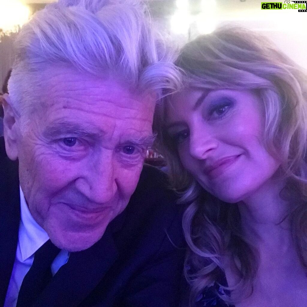 Mädchen Amick Instagram - Thank you for being my friend all these years David 💜 Wishing you the happiest of birthdays — Yours truly, Madgekin 💋 #DKL #davidlynch #happybirthday #76