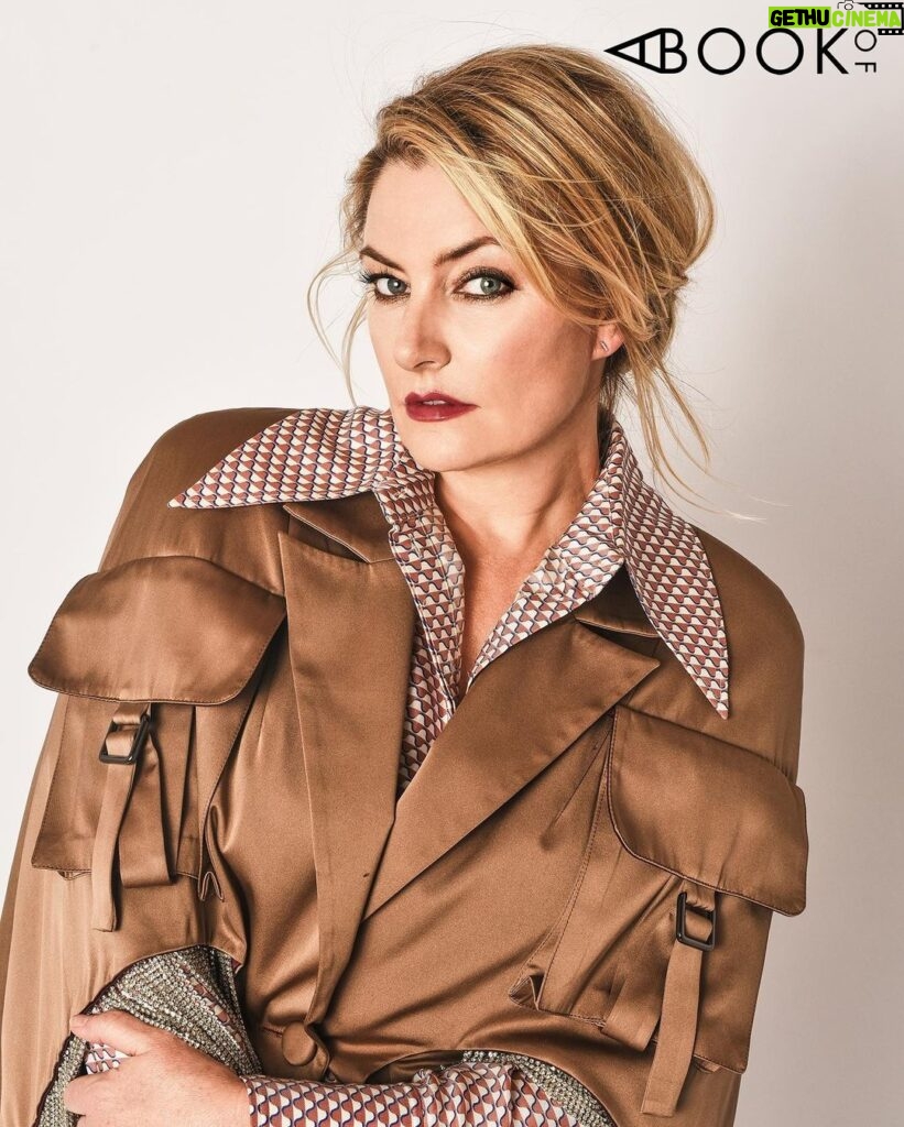 Mädchen Amick Instagram - This shoot is dedicated to the one and only @keshme12 who instructed me to embrace my current boss b*tch mode 💪🏼 @abookof Photo + Interview @graphicsmetropolis Fashion Styling @angeltstyle Make-up Artist @harperartist Hairstylist @marleythebarber Photo Asst @miostudios Special Thanks @gimletschneider #ABookOf #MadchenAmick