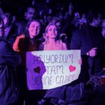 Mabel Matiz Instagram - VW Arena 1. Gün Değerli konuklarım @bengubeker, @prdszgitarist, Kömür, SYÖ ve daha bir sürü çok sevdiğim şey. ❤️🧿🔗✨🫂💫🤘🏻 Volkswagen Arena Istanbul