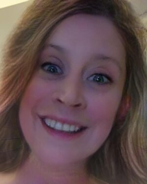Macaulay Culkin Instagram - Check out my new girlfriend, Macauleigh Culkin.