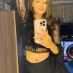 Madalsa Sharma Instagram - Weekend vibes✨💁‍♀️ . . . . #reels #reelsinstagram #madalsasharma #kavya #videooftheday #instadaily #instavideo #instagood #instamood #mood #trending #trendingreels #reelitfeelit #reelkarofeelkaro #reeloftheday #reelit #love #actorslife