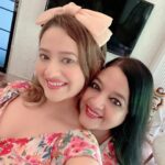 Madalsa Sharma Instagram - Kya aapki mummy ne wo baat batai aajtak?!😵‍💫😉 @sheelassharmaa . . . . #reels #reelsinstagram #madalsasharma #sheelasharma #motherdaughter #kavya #videooftheday #instadaily #instavideo #instagood #instamood #mood #trending #trendingreels #reelitfeelit #reelkarofeelkaro #reeloftheday #reelit #love #actorslife