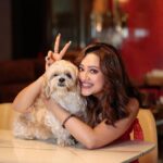 Madalsa Sharma Instagram - I woof you❤️🐶🐾 #mummaandkiki @madalsa_petstories . . . . #petsofinstagram #kiki #madalsasharma #kavya #petlovers #picoftheday #postoftheday #instadaily #instapic #instagood #instamood #mood #love #actorslife