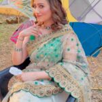 Madalsa Sharma Instagram - Yeh gyaan kaafi keemti hai khud hi sun lijiye🤪🤣 . . . . #reels #reelsinstagram #madalsasharma #kavya #videooftheday #instadaily #instavideo #instagood #instamood #mood #trending #trendingreels #reelitfeelit #reelkarofeelkaro #reeloftheday #reelit #love #actorslife