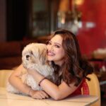 Madalsa Sharma Instagram - I woof you❤️🐶🐾 #mummaandkiki @madalsa_petstories . . . . #petsofinstagram #kiki #madalsasharma #kavya #petlovers #picoftheday #postoftheday #instadaily #instapic #instagood #instamood #mood #love #actorslife