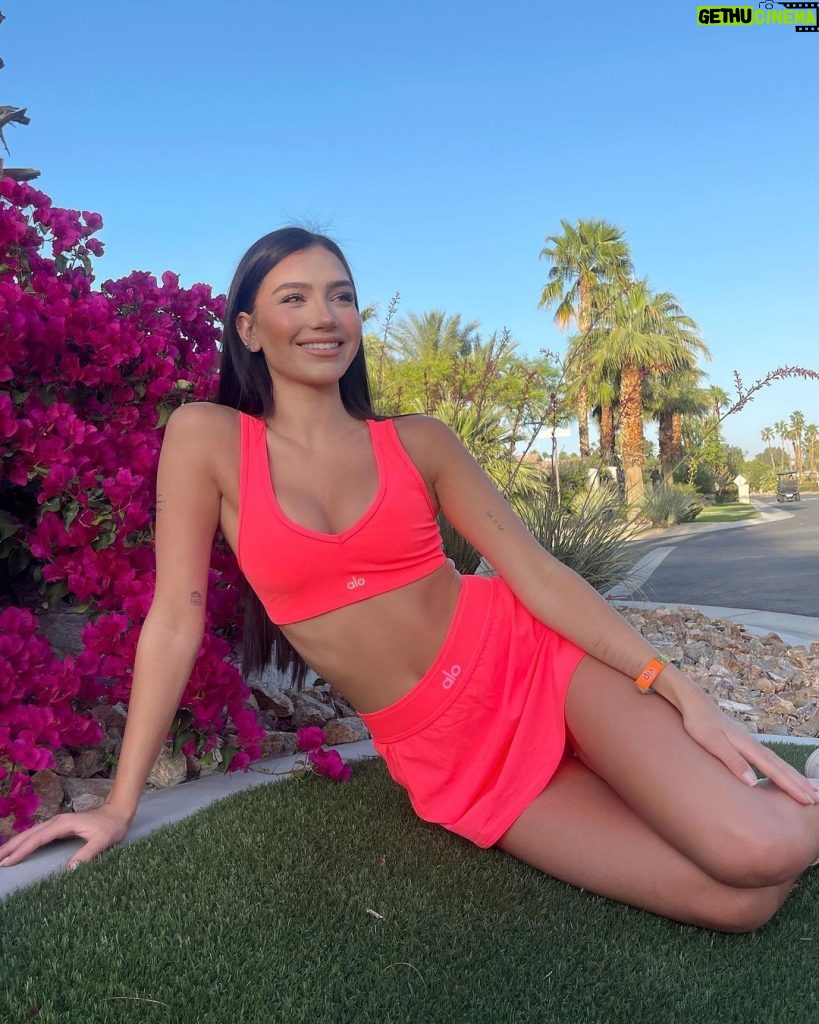 Madison Lewis Instagram - @alo in chella valley 🌺🌷🎀💄👙👛🦩🎟️ #justrememberyourebeautiful
