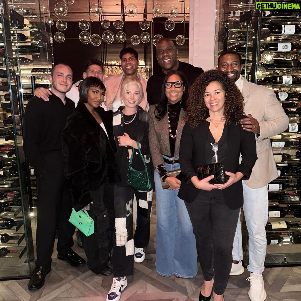 Magic Johnson Instagram - Last night Cookie and I hosted a great friend and one of our favorite people, Chef Daisy from super yacht Phoenix II, her boyfriend Dan, our family, and our friends at Steak 48!