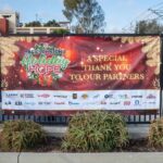 Magic Johnson Instagram - What an incredible day in Los Angeles! Cookie and I have been hosting our Holiday Hope event for almost a decade and it never gets old. Today we blessed another 800 families in need this holiday season with a 25-pound box of food, personal care items and AVON products provided by our great partners at Feed the Children. With the help of our amazing in-kind and corporate partners, families also received toys, protein snacks, eyewear, children’s books, canned food, ham and more! We can’t thank you enough for your time, kindness and support this holiday season! @feedthechildrenorg @faithfulcentral @Blueplanetecoeyeware @Powercrunch @Herbalife @Plezinutrition @Mattel @Campbells @StarKist @FarmerJohnLA @Bentgo @Dole @Lakers @Dodgers @LAFC @Rams @albalegacy @cricketwireless @commonspirithealthphilanthropy @skylar Thank you to our friends at @faithfulcentral and a special thank you to lead Pastor Dr. John-Paul C. Foster. Thank you to each and every single one of our volunteers for dedicating their time to serve the participating families and ensuring they have an amazing holiday season!! 📸: @bystokesla
