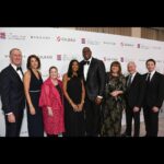Magic Johnson Instagram - Cookie and I had so much fun last night with all of our family, friends, and business partners at the 4th Annual Elizabeth Taylor Ball to End AIDS! Elizabeth Taylor meant so much to us and we are blessed and grateful that we received the Elizabeth Taylor Commitment to End AIDS Award for our work toward an AIDS-free world. Thank you to the Elizabeth Taylor AIDS Foundation with a special shoutout to Cathy Brown and John Scott for honoring us. Thank you to Chairman & CEO of Presenting Sponsor Gilead Sciences Daniel O’Day for attending the event and presenting us with the award and Diamond Sponsor Bulgari for your generosity. And a special thank you to Former President Barack and First Lady Michelle Obama for their moving and inspirational message for Cookie and I. Thank you for bringing about great change in the world and leading our country! 📸: @gettyimages