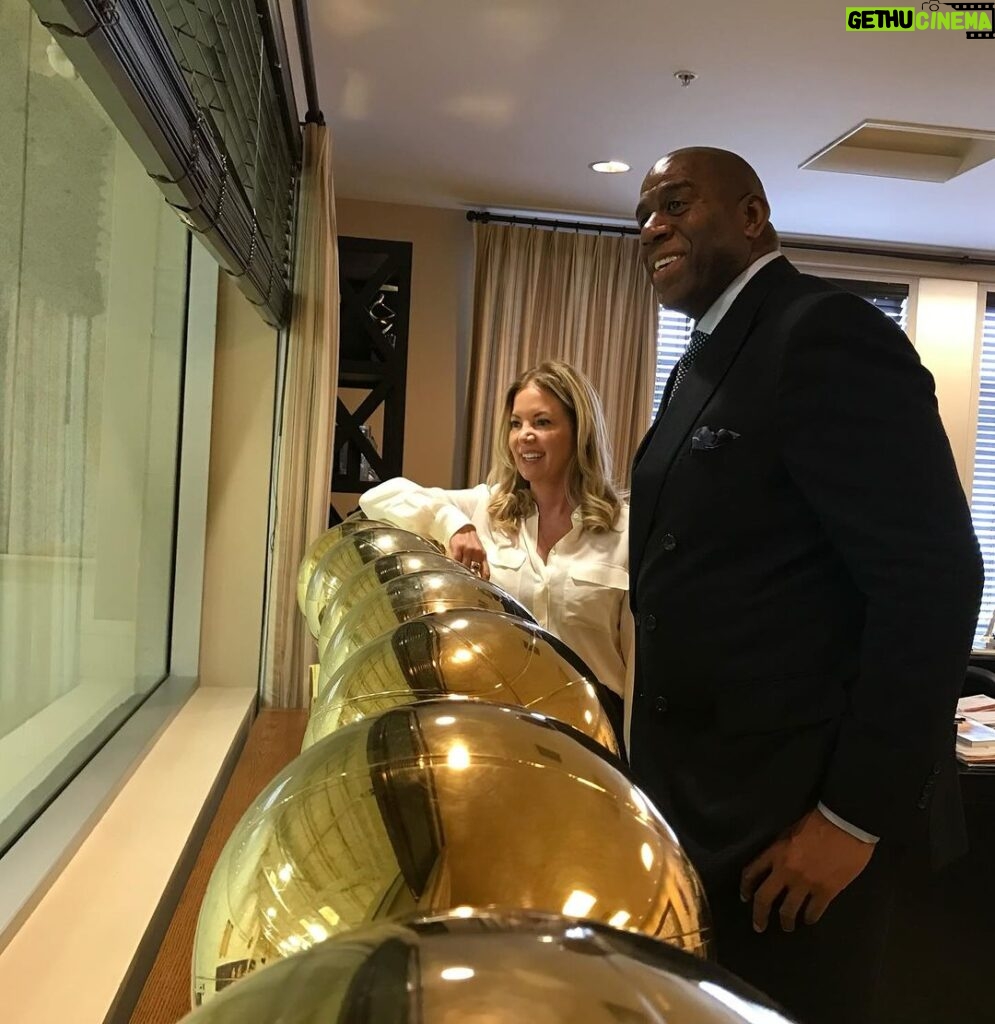 Magic Johnson Instagram - Jeanie Buss - since we were young, I knew you were destined for greatness! Your drive, determination, and winning mindset have equipped you to grow to one of the most powerful women in sports as the NBA’s first woman president and owner of the Los Angeles Lakers! After becoming the first female controlling owner to win the NBA championship in 2020 and the In-Season Tournament Championship in 2023, you have truly proven to everyone that women can be just as successful as men while running a professional team- if not more. You have successfully upheld the first-class Lakers’ legacy that your father and my mentor Dr. Jerry Buss created with such grace! It was an honor and pleasure to be able to work with you side by side fulfilling a dream of Dr. Buss. You truly have the biggest heart. I’ve seen firsthand how you’ve blessed people through opportunities and donating millions of dollars to charitable organizations. I know your father is beaming with pride for the woman you are today! My sister and life-long friend - you are women’s history! Your passion, resilience, and advocacy for women in sports have certainly inspired women who want to become sports executives. Thank you for all you do, and the love you’ve always shown me! 💐