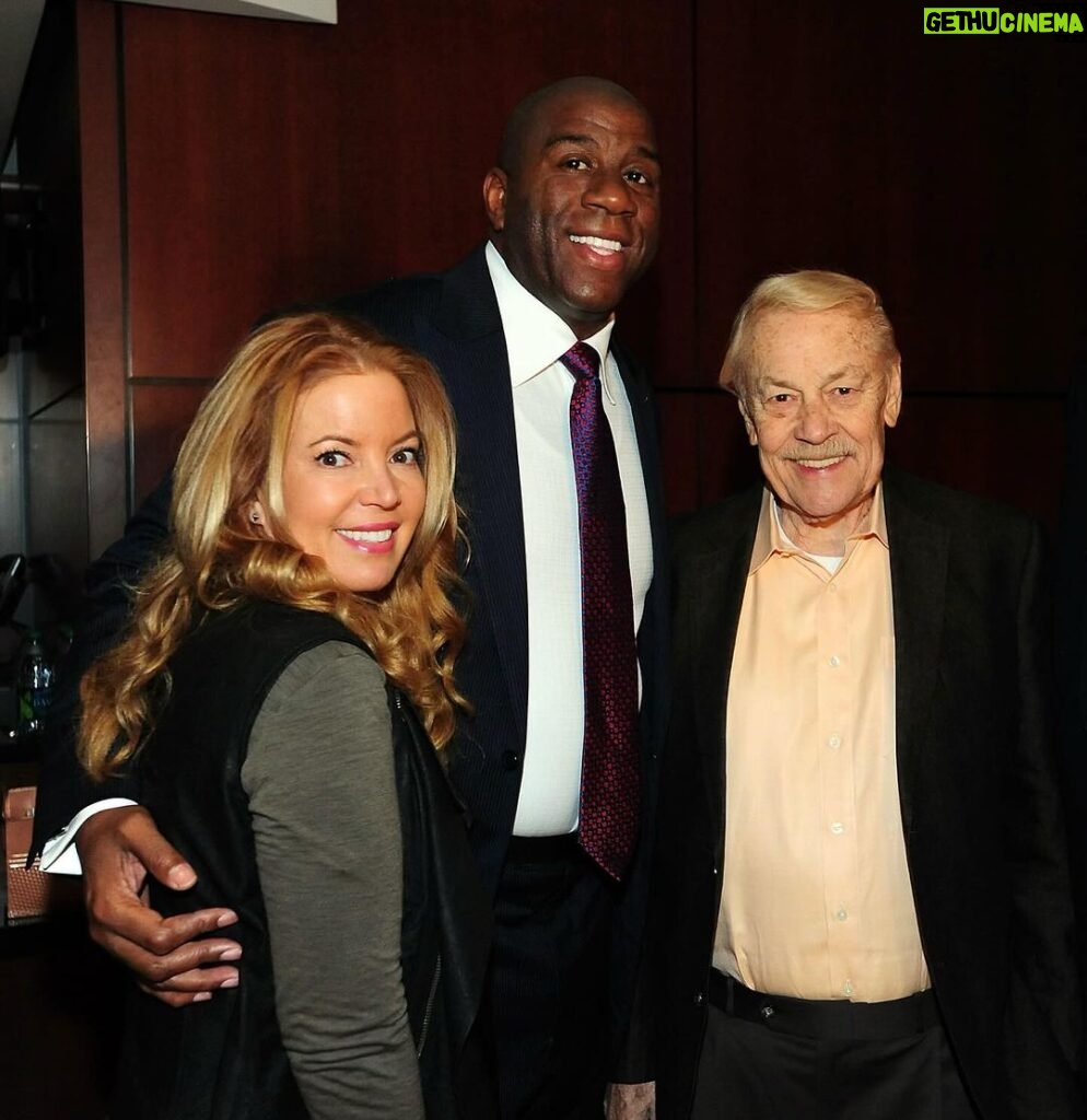 Magic Johnson Instagram - Jeanie Buss - since we were young, I knew you were destined for greatness! Your drive, determination, and winning mindset have equipped you to grow to one of the most powerful women in sports as the NBA’s first woman president and owner of the Los Angeles Lakers! After becoming the first female controlling owner to win the NBA championship in 2020 and the In-Season Tournament Championship in 2023, you have truly proven to everyone that women can be just as successful as men while running a professional team- if not more. You have successfully upheld the first-class Lakers’ legacy that your father and my mentor Dr. Jerry Buss created with such grace! It was an honor and pleasure to be able to work with you side by side fulfilling a dream of Dr. Buss. You truly have the biggest heart. I’ve seen firsthand how you’ve blessed people through opportunities and donating millions of dollars to charitable organizations. I know your father is beaming with pride for the woman you are today! My sister and life-long friend - you are women’s history! Your passion, resilience, and advocacy for women in sports have certainly inspired women who want to become sports executives. Thank you for all you do, and the love you’ve always shown me! 💐