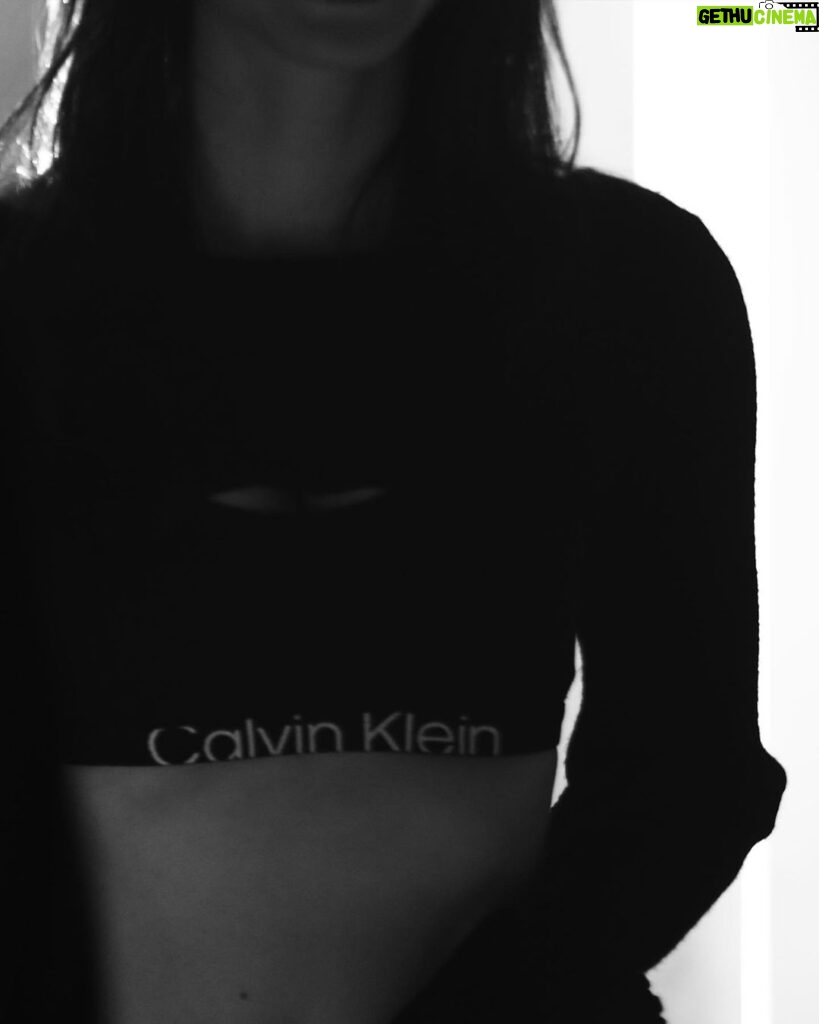 Maika Yamamoto Instagram - 🖤 #calvinklein #pr @calvinklein