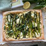 Maisie Williams Instagram - a tart 🙇🏼‍♀️ made with courgettes and basil from this @moonacre_farm veg box 🌱 Moonacre Farm