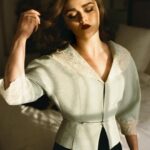 Maisie Williams Instagram - the first 3 episodes of ‘the new look’ are now streaming on @appletv ❣️ tune in every wednesday ✨ after planning this press tour for 2 years, it has been such a joy to wear these unbelievable vintage pieces, pulled from the archives of the most iconic fashion houses that have graced us over the last 7 decades 🧵🪡 i owe it all to the incredible @katefoley and @alexandracronan of @studioand for putting so much care and love into their work, thank you so so much 🤍 fashion is fun, fashion is our history, and creating these looks has been every bit as rewarding as creating this incredible show. i hope you enjoy what we’ve made styled by: @studioand @katefoley @alexandracronan assisted by: @tallula_m and @flothompson_ wig: @neciashairstyling photographer: @kobewagstaff LA makeup: @kirinrider hair: @nikkiprovidence   NY hair: @errolkaradag makeup: @Alliesmithmakeup makeup: @michaelabosch nails: @ohmynailsnyc   look I wearing 1960s @balenciaga from @etereovintage hat: @noelstewart sunglasses: @akila.la gloves: @paularowanglove shoes: @paristexas_it tights: @wolford bag: Vintage @dior Bee Purse look II - @thedrewbarrymoreshow vintage @viviennewestwood 1990s two piece from @Aralda.vintage corset: @Agentprovocateur hat: @Alexandracronan Leopard Pillbox Hat gloves: @paularowanglove shoes: @manoloblahnik tights: @wolford look III wearing vintage @dior blouse and @junyawatanabe skirt from @Aralda.vintage corset: @agentprovocateur shoes: @rogervivier tights: @wolford look IIII - @jimmyfallon wearing @erdem corset: @Agentprovocateur hat: @noelstewart gloves: @paularowangloves shoes: @manoloblahnik tights: @wolford look V wearing archive @commedesgarcons from @mon_vintage hat: @noelstewart gloves: @paularowangloves shoes: @paristexas_it tights: @wolford