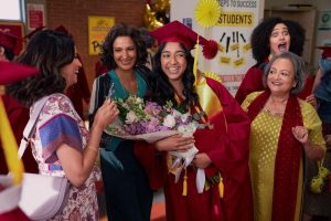 Maitreyi Ramakrishnan Instagram - one more time y’all? let’s do this @neverhaveiever see you June 8th everyone❤️🥳