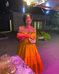 Maitreyi Ramakrishnan Instagram - doing #tiff22 the right way (swipe to see why🌭😊)