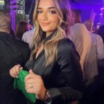 Malak Ahmed Zaher Instagram - Heart has been happy 🖤🌚💫