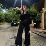 Malak Ahmed Zaher Instagram - From the closing ceremony of ICCE X Samsung 🖤✨ @samsungegypt Outfit @__mamzi__ Makeup @dinaelkasheff Hair @alfredandmina