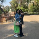 Malak Ahmed Zaher Instagram - Happiest 21 year old kid in the world 😅 This is how i spent my day, went to the zoo to see my favorite animal 🦒 then went to eat my favorite meal since i was 12 , and lastly went home to the sweetest surprise from the closest people to my heart❤️ isn't this the best birthday anyone could ever ask for ? It's always the little things that make me happy, can't thank you guys enough for making my day so special i love you all..you know yourselves 🥰 عيد ميلادي ال ٢١ كان مختلف نقدر نقول ان بالمنظر ده لما جمعت الصور ورا بعض و شفت انا قضيت يومي ازاي لا ده عيد ميلادي ال ١٢ كده🤪😂 دايما الحجات الصغيرة هي الي بتبسطني و كفايا وجود الناس الي بحبها جمبي و احساسي بحبهم و انهم عايزين يسعدوني عايزة اشكرهم واحد واحد و اقلهم اني بحبهم اوي و انهم غاليين عندي اوي و هما عارفين نفسهم💙