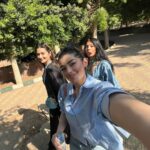 Malak Ahmed Zaher Instagram - Happiest 21 year old kid in the world 😅 This is how i spent my day, went to the zoo to see my favorite animal 🦒 then went to eat my favorite meal since i was 12 , and lastly went home to the sweetest surprise from the closest people to my heart❤️ isn't this the best birthday anyone could ever ask for ? It's always the little things that make me happy, can't thank you guys enough for making my day so special i love you all..you know yourselves 🥰 عيد ميلادي ال ٢١ كان مختلف نقدر نقول ان بالمنظر ده لما جمعت الصور ورا بعض و شفت انا قضيت يومي ازاي لا ده عيد ميلادي ال ١٢ كده🤪😂 دايما الحجات الصغيرة هي الي بتبسطني و كفايا وجود الناس الي بحبها جمبي و احساسي بحبهم و انهم عايزين يسعدوني عايزة اشكرهم واحد واحد و اقلهم اني بحبهم اوي و انهم غاليين عندي اوي و هما عارفين نفسهم💙