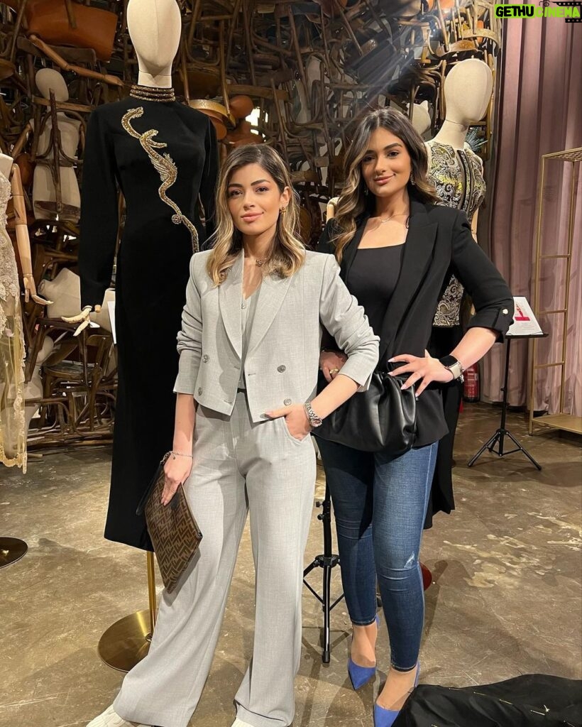 Malak Ahmed Zaher Instagram - Had a very nice time at the Show of @temraza X @maison69store 💙 💇🏻‍♀️ @alfredandmina