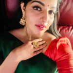Malavika Menon Instagram - Banguluru❤️ Jewels @parakkat_jewels Mua @bridalmakeup_by_sreegeshvasan Kuuraku Forum Rex Walk
