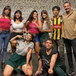Malena Ratner Instagram - Despues de 3 años termina @loquequierenlasguachas asique permítanme ponerme extensa. Cómo no muches van a llegar al final, lo primero que voy a decir, es venganse mañana Domingo a las 19hs al @paseolaplazaok a despedir esta obra con nosotres como se debe, con mucha gente, mucho amor y gritos, tmb pueden. Esta obra paso, desde el Teatro El Extranjero, hasta temporada en Mar del Plata. De Teatrix, hasta el mismísimo Cervantes. Nace cuando el aborto no era legal, y hoy ya es ley 💚 Las guachas me rodeo de gente, de amiges, que me hicieron crecer en todo aspecto y que les amo. Y siempre voy a repetir lo que te admiro por haber creado y conducido esta locura @cumbibustinza. Hermosa etapa que se cierra. Y despediremos con mucho amor, gracias a cada une de les que fueron parte 🥹💘✨ Adiós