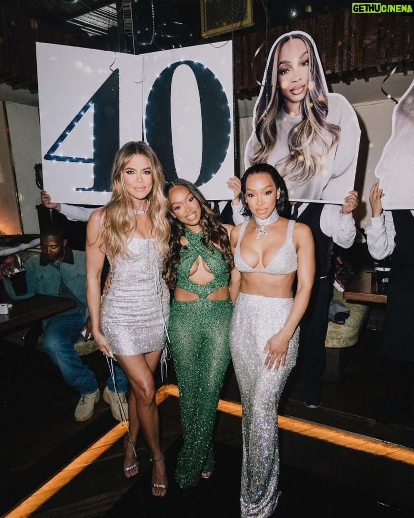 Malika Instagram - Hands down the most fun I’ve had in celebration of us. Celebrating 40, I have a lot to be grateful for. All I wanted to do was party with my loved ones. And miss @khloekardashian you are constantly the face of celebrating my life, you simply do not miss. I know pure joy and feel nothing but loved by you, my sweet girl. I thank you over and over again… 🖤