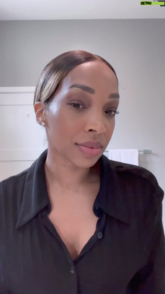Malika Instagram - I love to look effortlessly made up even on chill days. I also love not having to work too much to achieve it. Whether it’s school drop off or heading to the gym and market… A @trinnylondon glow up always makes me feel like I’m ready for anything. You start with the match2me process which is simple and the results are spot on. You will love it just as I do! Less is more babes 💋 #AD #trinnylondon