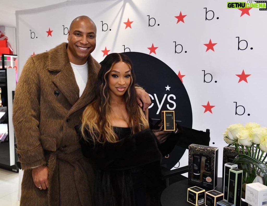 Malika Instagram - Another @buttahskin success! Thank you to @macys and all the beautiful people who showed up. We love y’all! 💋