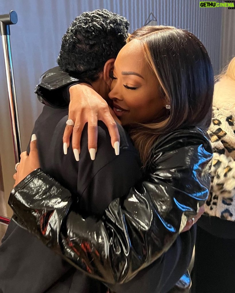 Malika Instagram - I’m blessed to say, I’ve learned from you my whole life. These two incredible spirits, the legend @smokeyrobinson & the incredible Claudette @themiraclesmusic are my beautiful God parents. I love you both very much 🥹🖤