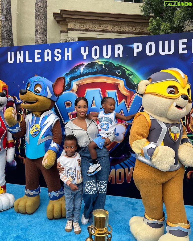 Malika Instagram - The PAW Patrol pups are Ace’s favorites. Grab your family and go see @pawpatrolmovie September 29th Thanks @paramountpics we always have the best family time.