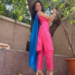 Manasi Naik Instagram - जब कुछ पल के लिए मुस्कुराने से तस्वीर अच्छी आ सकती है तो हमेशा मुस्कुराने से ज़िन्दगी अच्छी क्यों नहीं हो सकती है 💕 Thank you Universe 💫 I will Not Give Up Growing Glowing And Healing ❤️‍🩹 #ManasiNaik #Actor #Performer #Beingme #OnMyOwn #Beauty #OOTD #fashionstyle #MyStyle #Secret #grattitude #Happy #survivor #Growing #Glowing #WorkingHard #WatchMeGrow #ThankYou #SelfRealisation #survivor #Cultured #Morals #Focused #mentalhealthawareness #MentalPeace #NewDreams #NeverGiveUp #newbeginnings 🧿 #CatMomOf12
