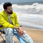 Maniesh Paul Instagram - Laake vekhin gabru nu call soniye Hello from mahabalipuram… #mp #mood #mode #jatt #call