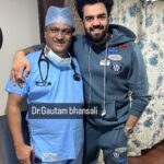 Maniesh Paul Instagram - I had always read and heard that doctors were the hands of god, but this time around, I witnessed it… my mother had to urgently undergo a heart surgery. As a layman, I was confused and stressed, but thanks to Dr.Gautam @drgautambhansali1 at the Bombay Hospital @bombay_hospital who came to my rescue and set it all up for me in no time. In a day, all was arranged. Mom underwent the surgery (I’ll spare you the details😁) and she is home in 3 days… It’s nothing short of a miracle! My gratitude to the team of doctors…Dr. Rao @dr_ravindersinghrao_tavr and Dr. Kalmath for making sure the surgery went well, to the entire staff at the Bombay hospital for being soooo amazing and warm to us, especially to mummy. Above all, thank you again, Dr. Gautam for making sure everything went off well and smoothly and I took back a happier & healthier mother!